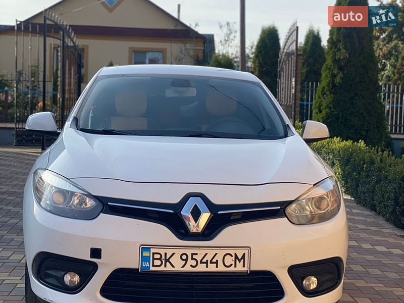 Седан Renault Fluence 2014 в Гощі