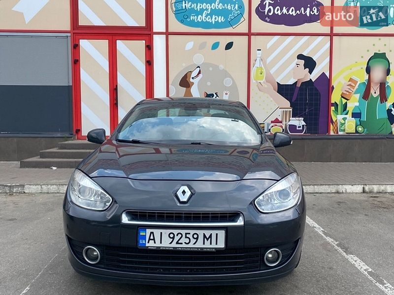 Седан Renault Fluence 2010 в Киеве