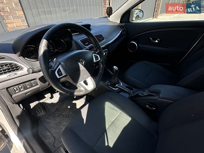 Седан Renault Fluence 2012 в Белогородке