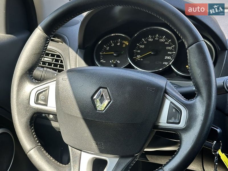 Седан Renault Fluence 2012 в Белогородке