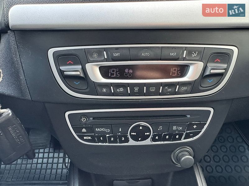 Седан Renault Fluence 2010 в Киеве фото 15 Седан Renault Fluence 2010 в Киеве