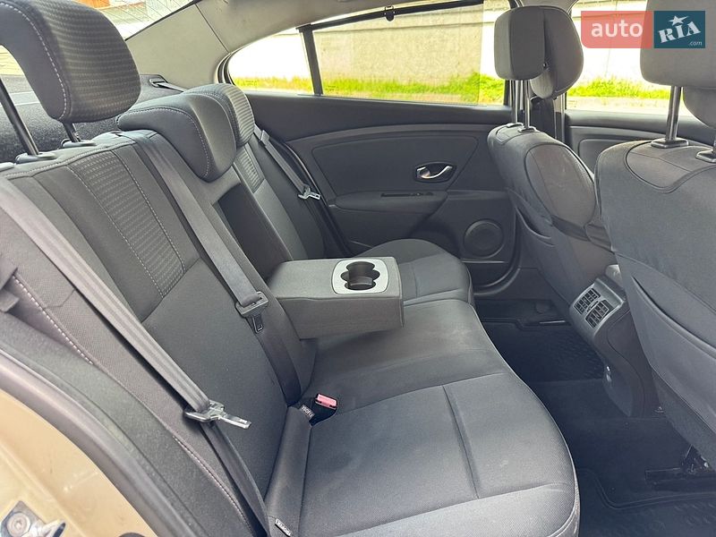 Седан Renault Fluence 2010 в Киеве фото 21 Седан Renault Fluence 2010 в Киеве