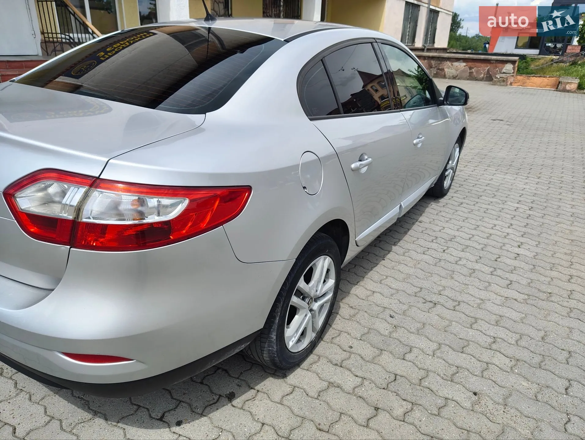 2011 Renault Fluence - мініатюра 4