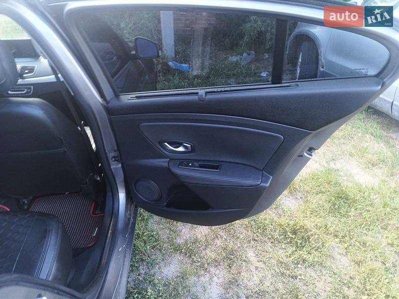 Седан Renault Fluence 2010 в Балаклії