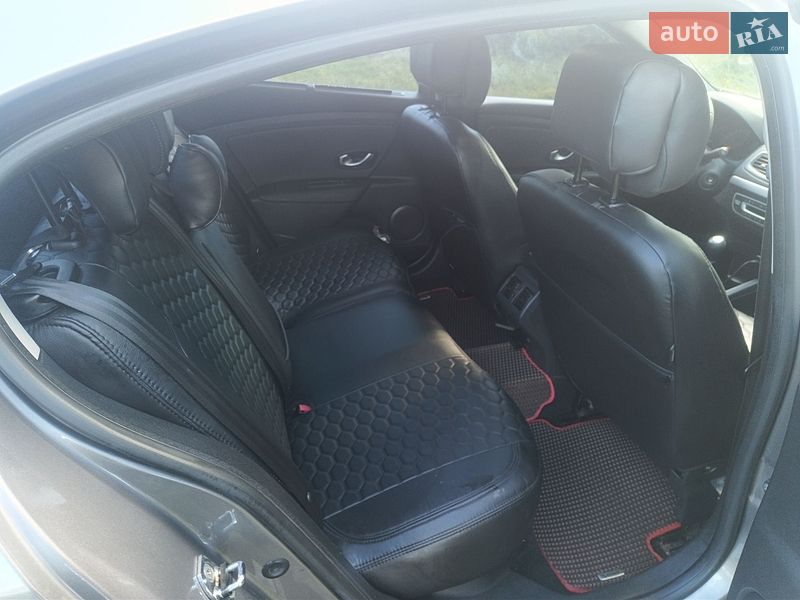 Седан Renault Fluence 2010 в Балаклії