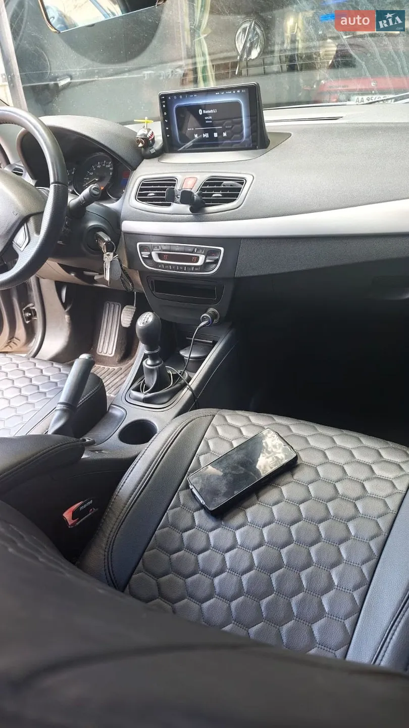 2010 Renault Fluence - мініатюра 20