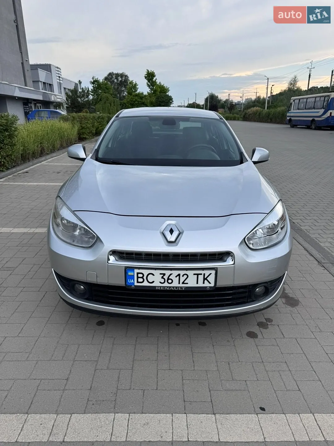 2010 Renault Fluence - мініатюра 9