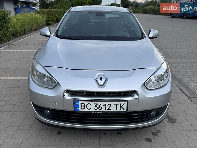 Седан Renault Fluence 2010 в Львові