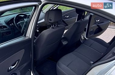 Седан Renault Fluence 2010 в Львові