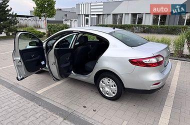 Седан Renault Fluence 2010 в Львові