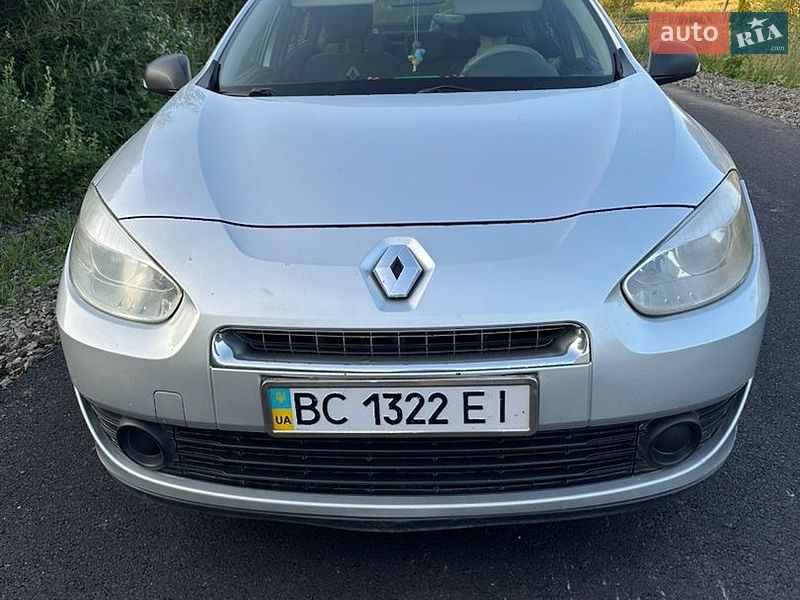 Седан Renault Fluence 2010 в Львове