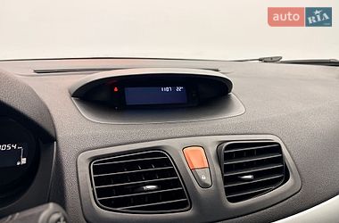 Седан Renault Fluence 2011 в Киеве
