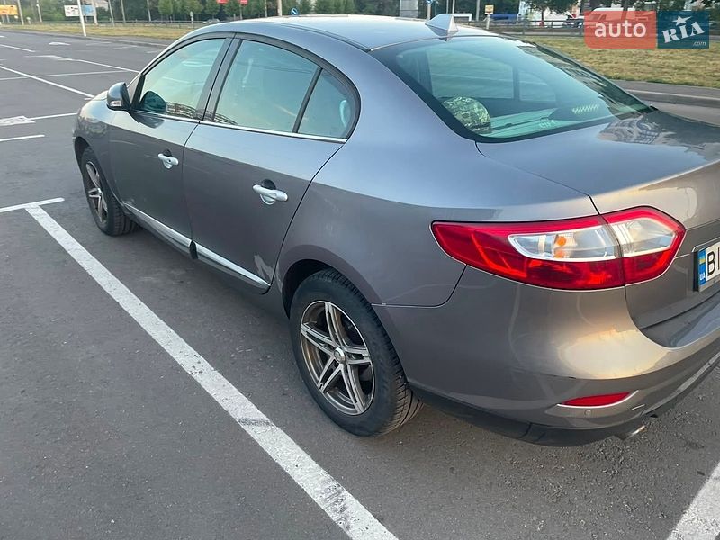 Седан Renault Fluence 2011 в Чернігові