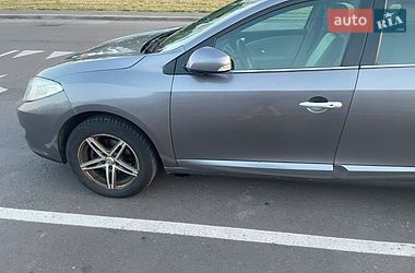 Седан Renault Fluence 2011 в Чернігові