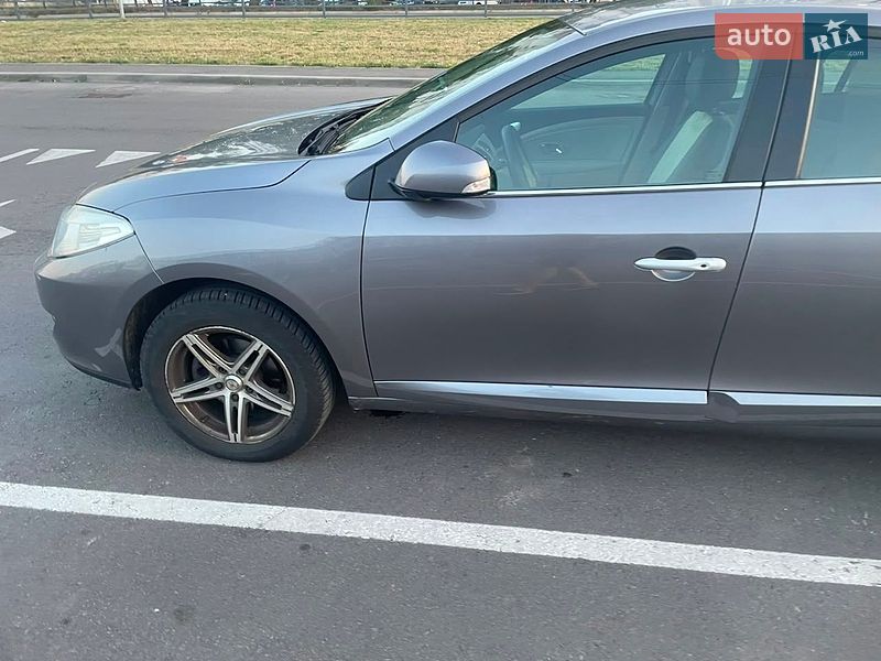 Седан Renault Fluence 2011 в Чернігові