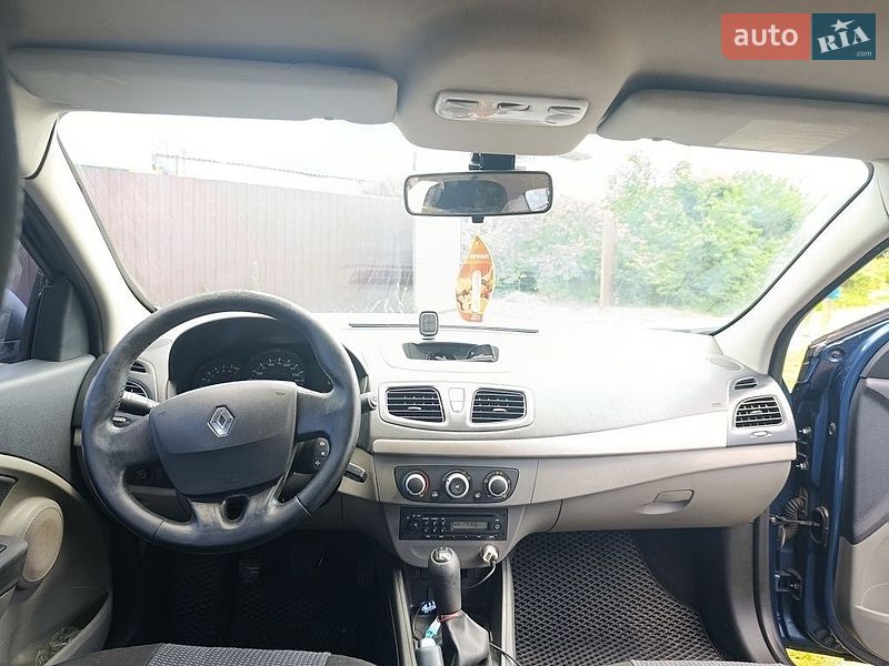 Седан Renault Fluence 2011 в Полтаве
