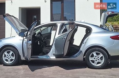 Седан Renault Fluence 2010 в Збаражі Седан Renault Fluence 2010 в Збаражі
