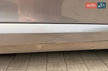 Седан Renault Fluence 2010 в Вараші
