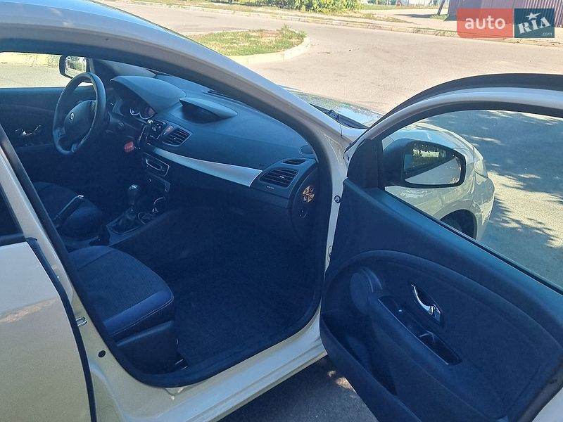 Седан Renault Fluence 2013 в Буче