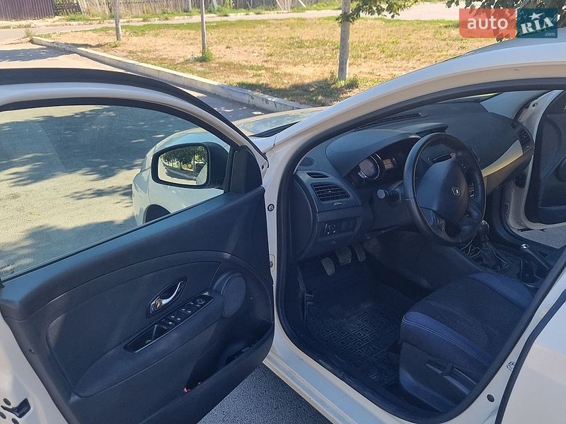 Седан Renault Fluence 2013 в Буче