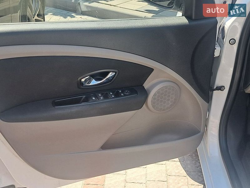 Седан Renault Fluence 2012 в Запорожье