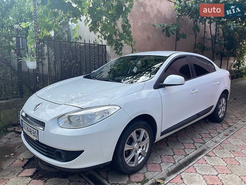 Седан Renault Fluence 2011 в Мукачевому