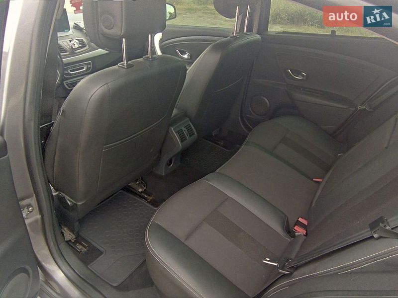 Седан Renault Fluence 2011 в Дніпрі