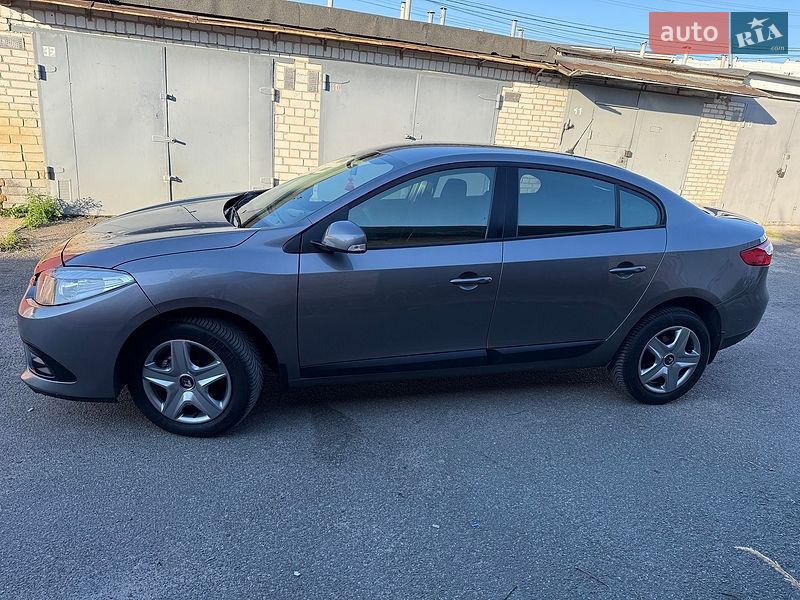 Седан Renault Fluence 2016 в Киеве