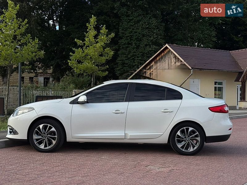 Седан Renault Fluence 2015 в Яворове
