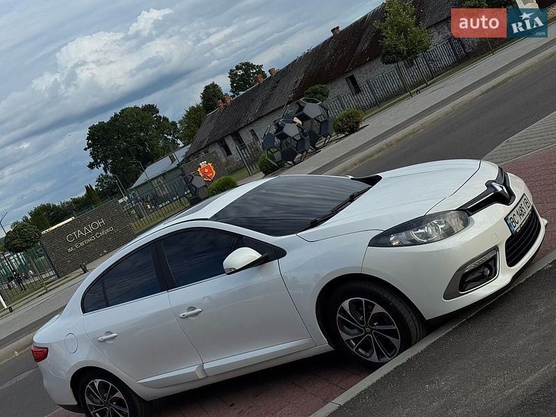 Седан Renault Fluence 2015 в Яворове