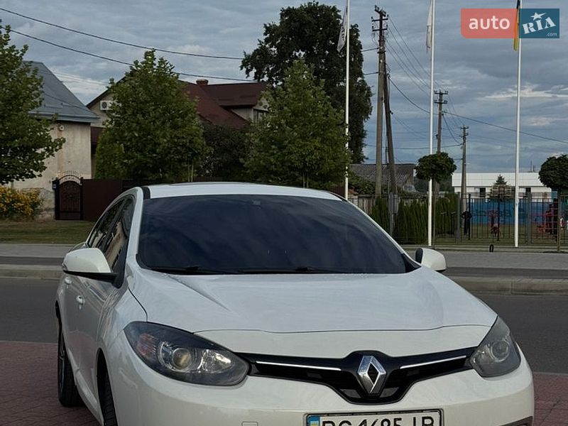 Седан Renault Fluence 2015 в Яворове