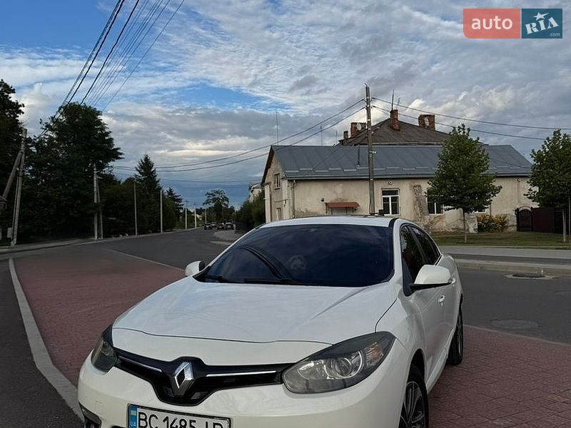 Седан Renault Fluence 2015 в Яворове