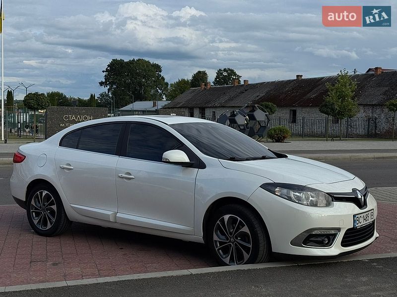 Седан Renault Fluence 2015 в Яворове