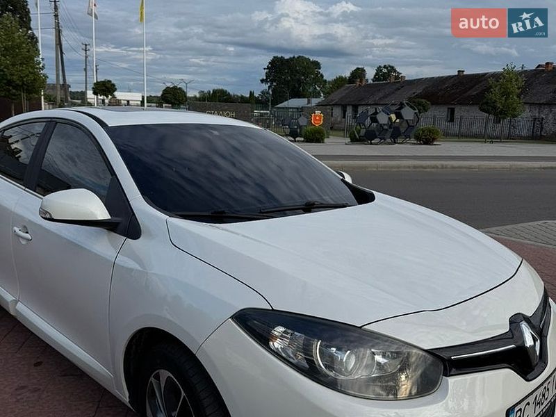 Седан Renault Fluence 2015 в Яворове