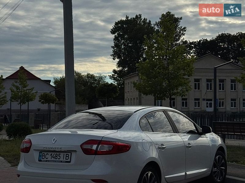 Седан Renault Fluence 2015 в Яворове