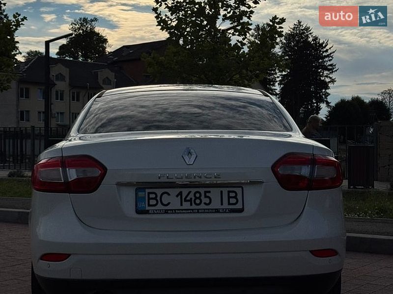 Седан Renault Fluence 2015 в Яворове