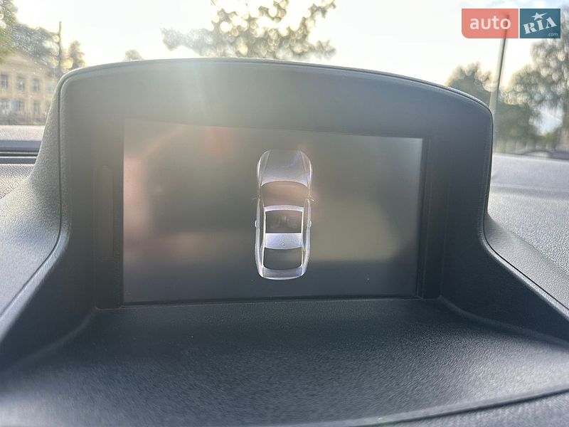 Седан Renault Fluence 2015 в Яворове
