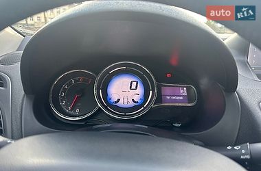 Седан Renault Fluence 2015 в Яворові