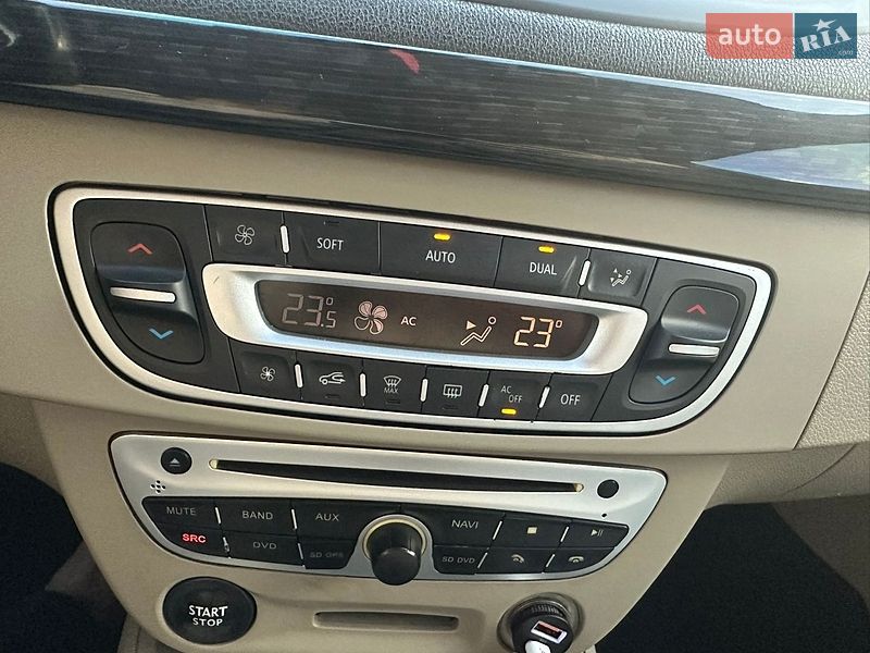 Седан Renault Fluence 2015 в Яворове