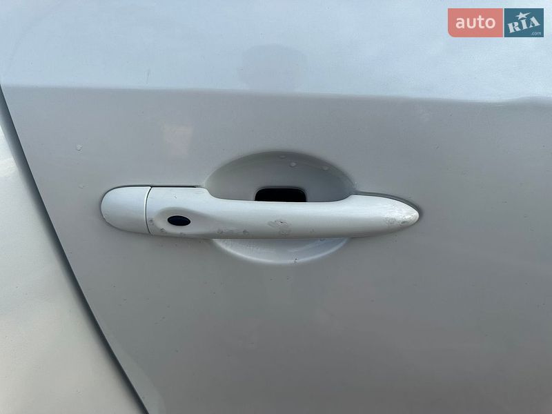 Седан Renault Fluence 2015 в Яворове