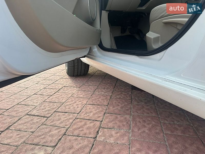 Седан Renault Fluence 2015 в Яворове