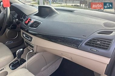 Седан Renault Fluence 2015 в Яворові