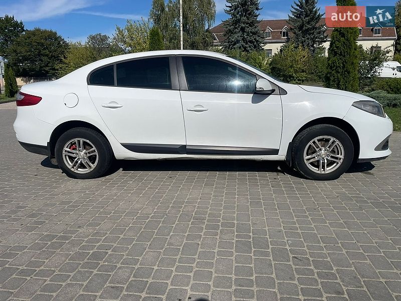 Седан Renault Fluence 2010 в Самборе