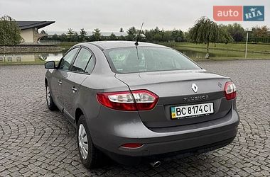 Седан Renault Fluence 2010 в Жовкве
