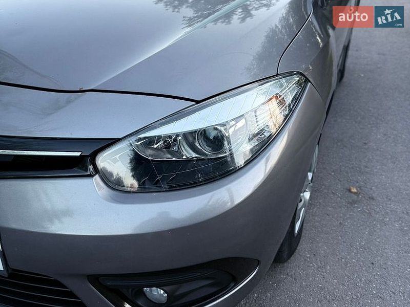 Седан Renault Fluence 2014 в Львові
