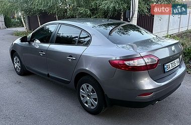 Седан Renault Fluence 2014 в Львові