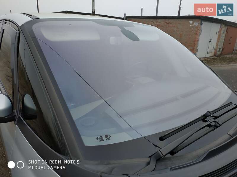 Минивэн Renault Grand Espace 2004 в Лозовой