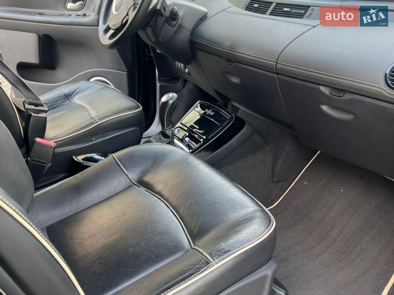 Минивэн Renault Grand Espace 2011 в Золочеве