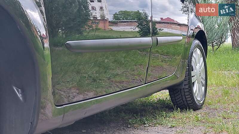 Мікровен Renault Grand Modus 2008 в Луцьку