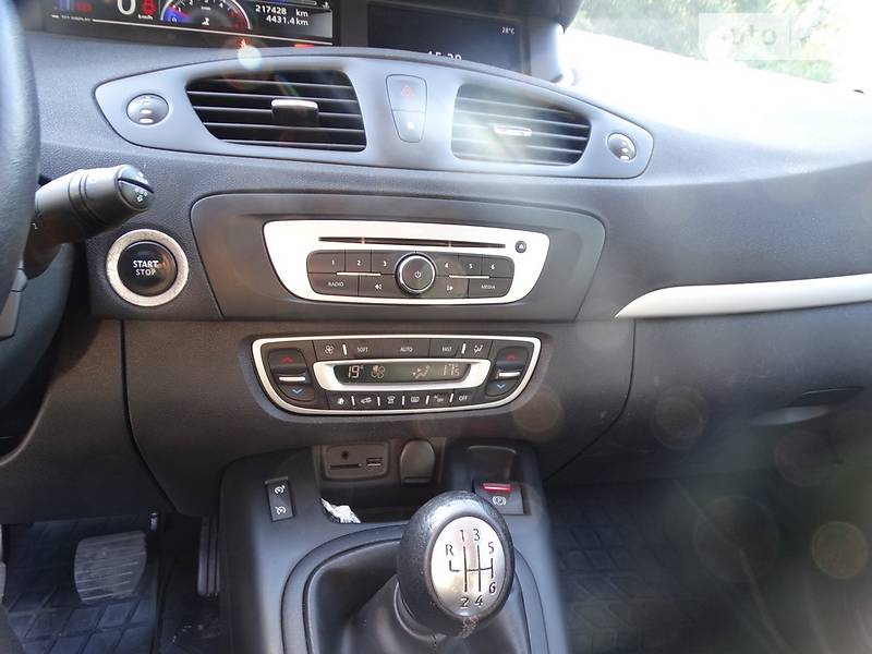 Універсал Renault Grand Scenic 2014 в Дніпрі